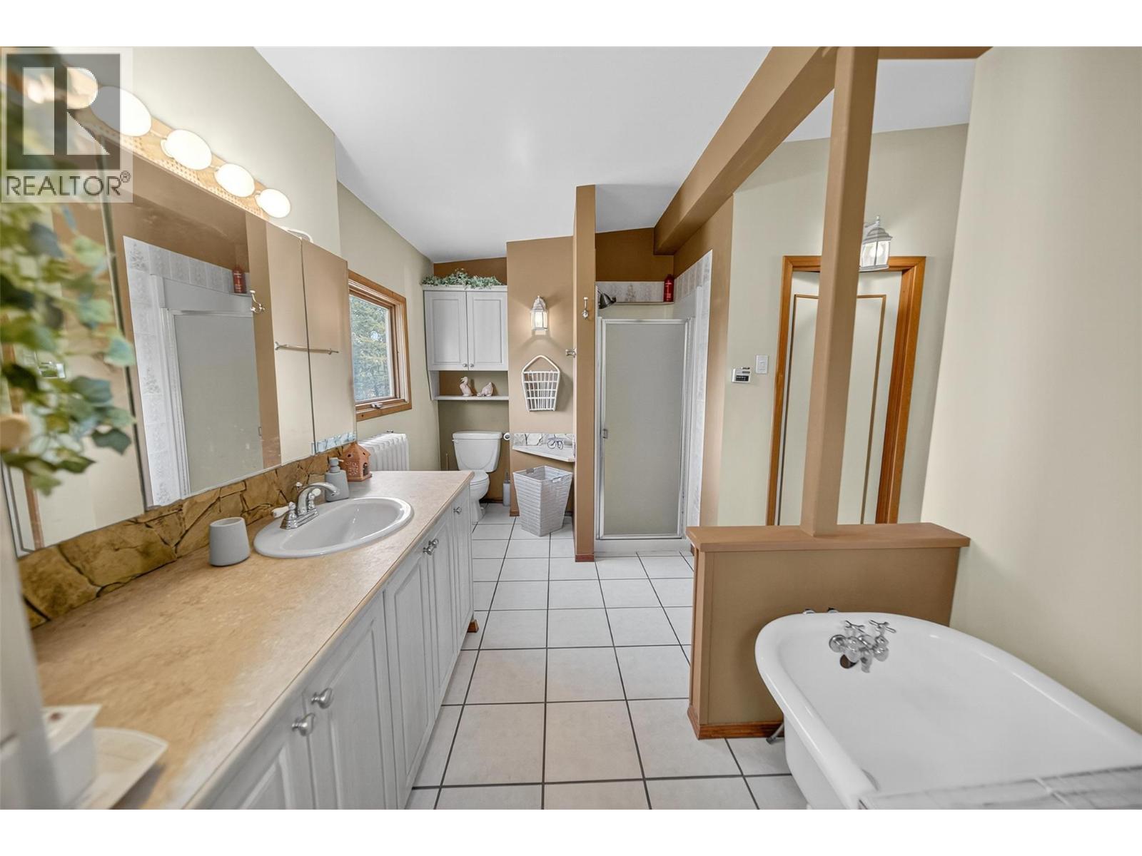 4620 38th Avenue S, Cranbrook, British Columbia  V1C 7A2 - Photo 38 - 10395774