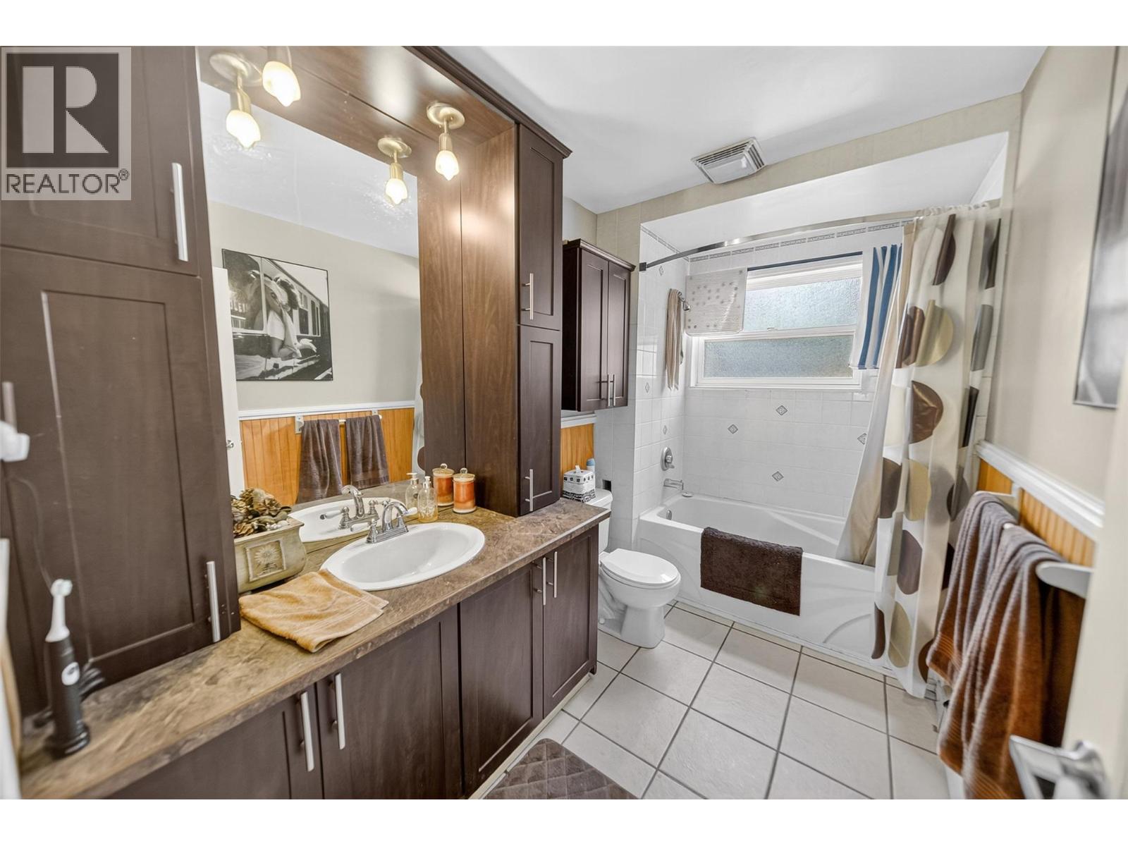 4620 38th Avenue S, Cranbrook, British Columbia  V1C 7A2 - Photo 42 - 10395774