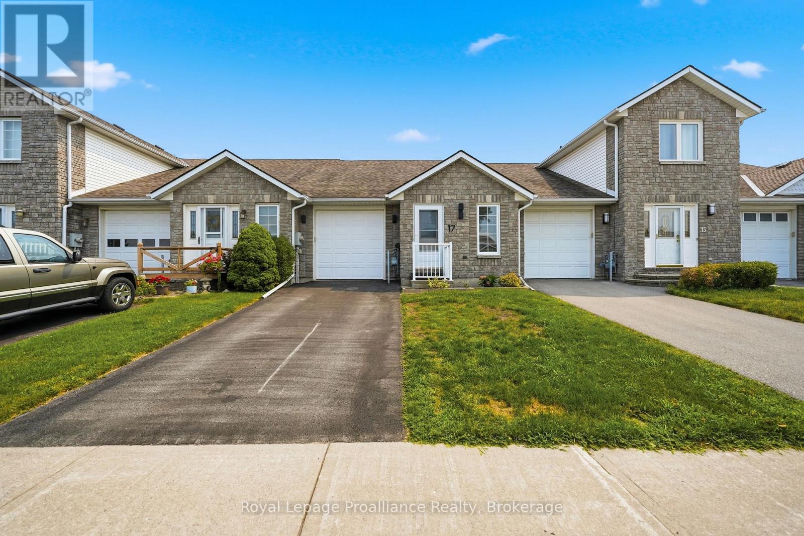 17 ALDER COURT, Belleville, Ontario