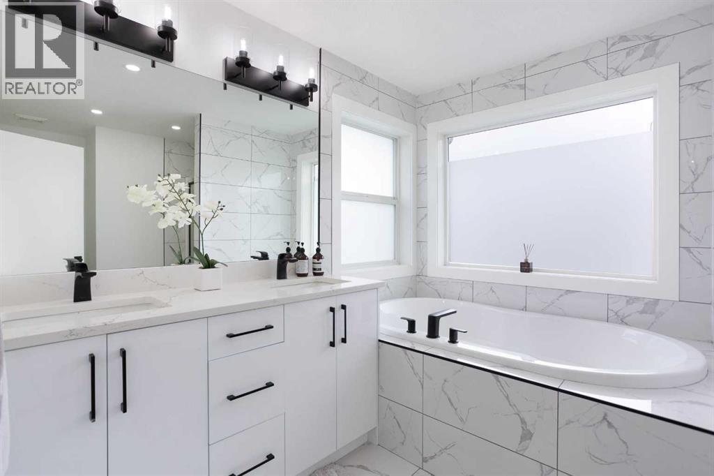 42 Kingsland Place SE, Airdrie, Alberta  T4A 0C7 - Photo 26 - A2327233