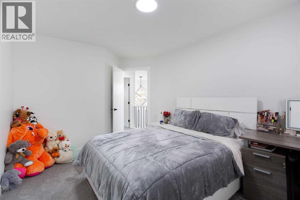 42 Kingsland Place SE, Airdrie, Alberta  T4A 0C7 - Photo 30 - A2327233