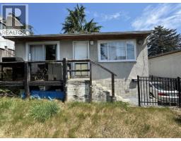 215 SHAW STREET, New Westminster, British Columbia