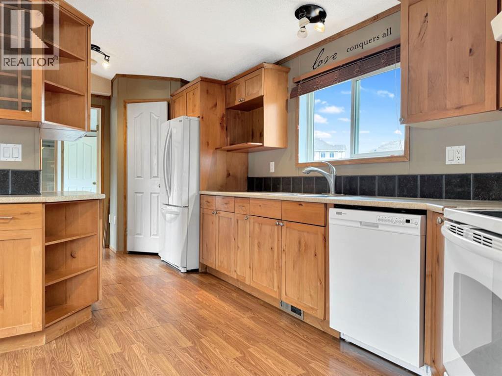 212 Mawdsley Crescent, Grande Cache, Alberta  t0e 0y0 - Photo 5 - A2332230