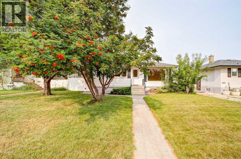 518 10 Street N, Lethbridge, Alberta  T1H 2C8 - Photo 2 - A2331336