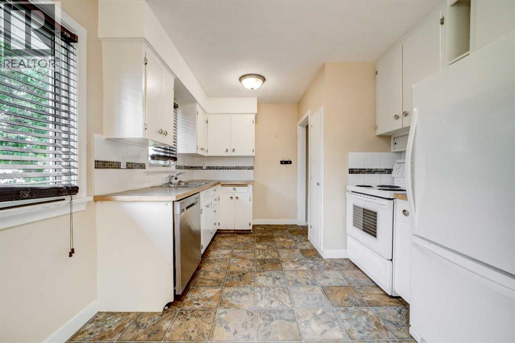 518 10 Street N, Lethbridge, Alberta  T1H 2C8 - Photo 12 - A2331336