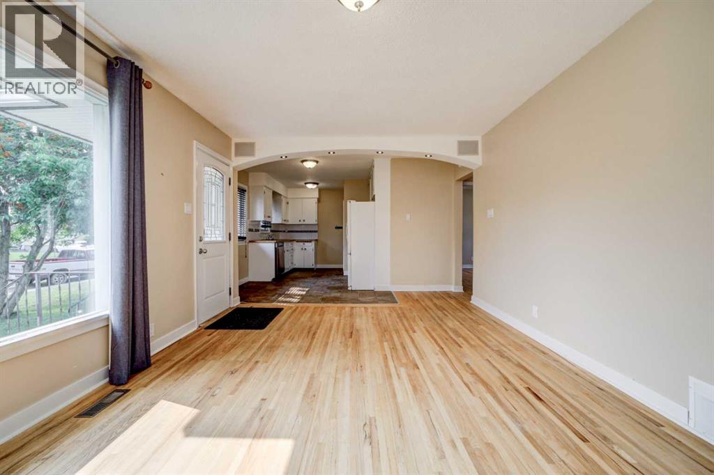 518 10 Street N, Lethbridge, Alberta  T1H 2C8 - Photo 10 - A2331336