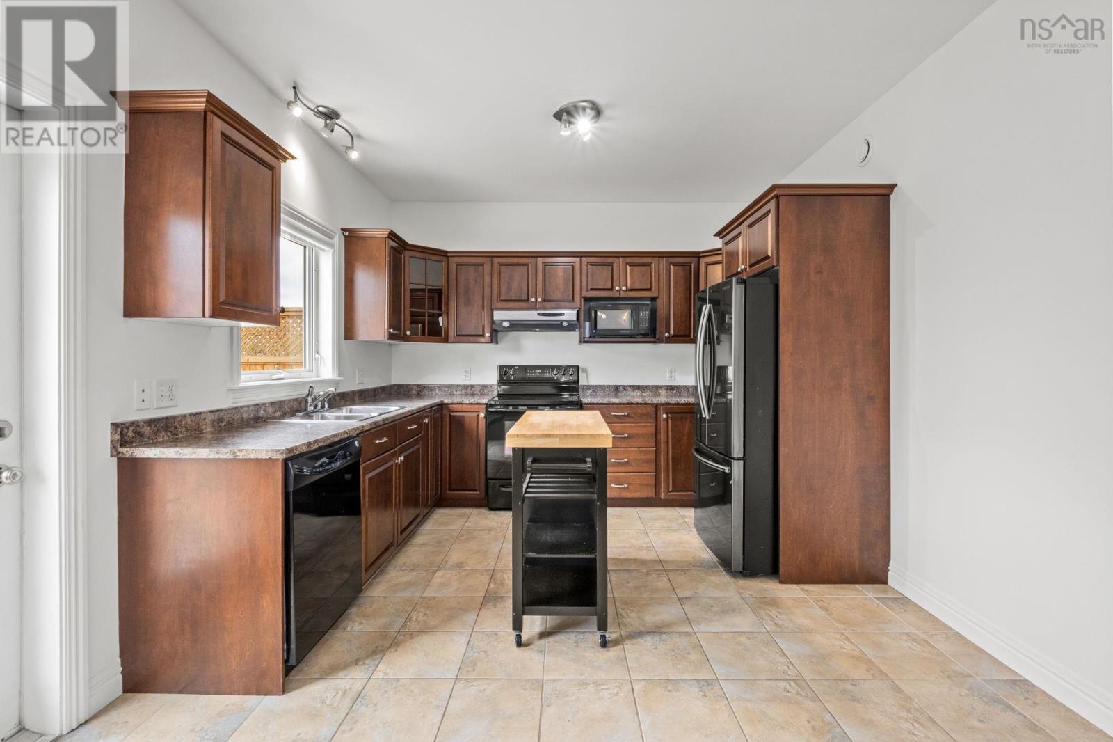 21 Fathom Court, Halifax, Nova Scotia  B3M 0A7 - Photo 11 - 202619006