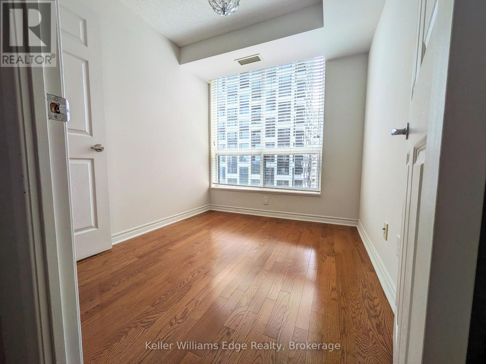 1007 - 70 High Park Avenue, Toronto, Ontario  M6P 1A1 - Photo 18 - W13461902