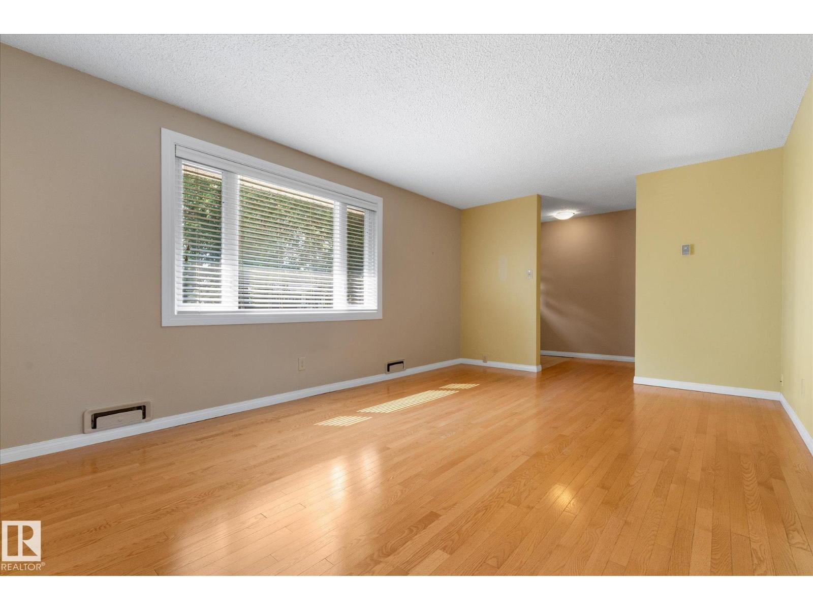 9219 148 St NW, Edmonton, Alberta  T5R 1A4 - Photo 7 - E4501182