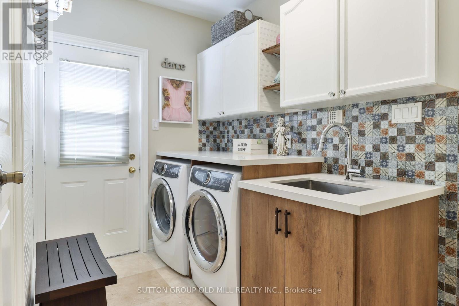 6835 Forest Park Drive, Mississauga, Ontario  L5N 6X5 - Photo 14 - W13617610