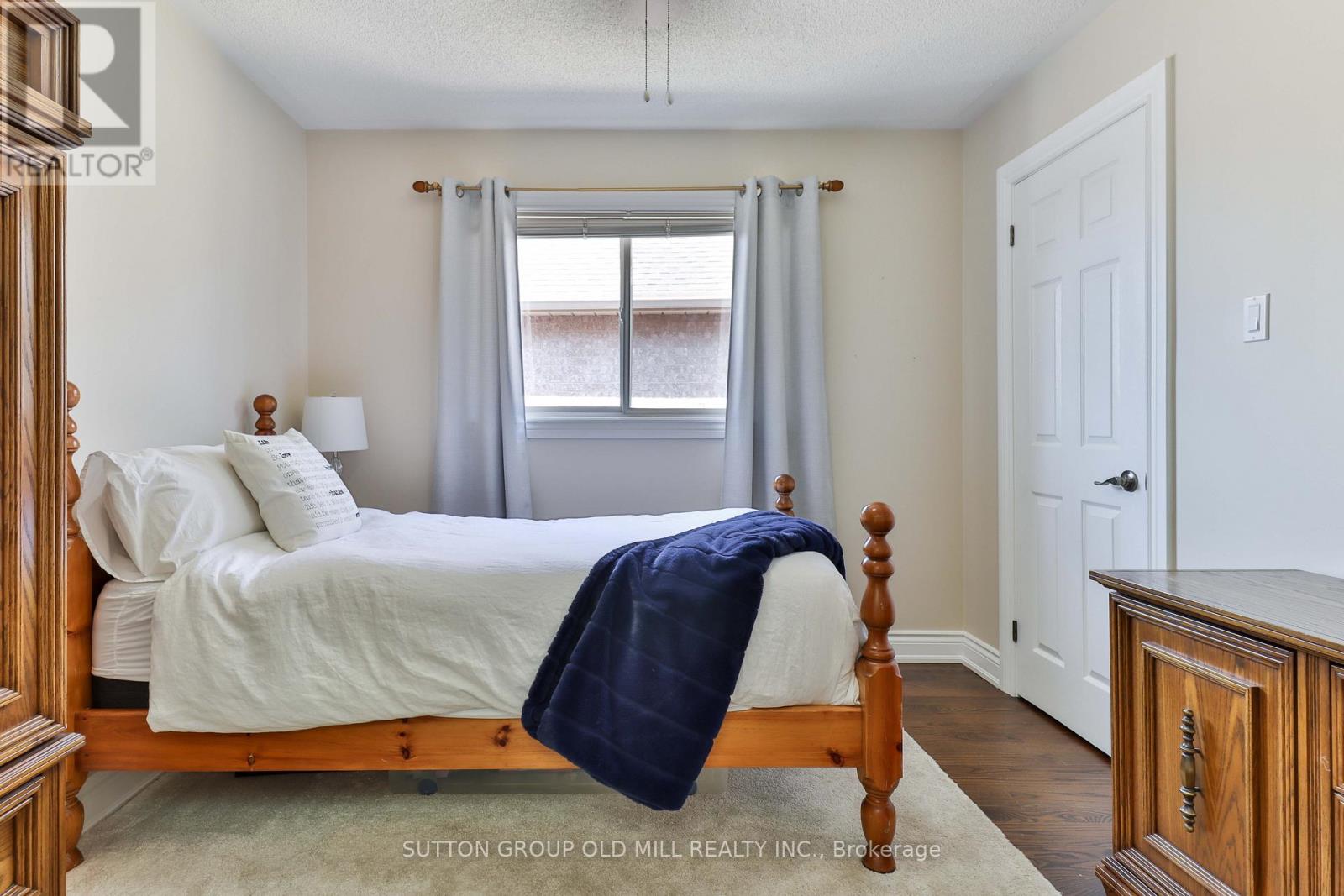6835 Forest Park Drive, Mississauga, Ontario  L5N 6X5 - Photo 19 - W13617610