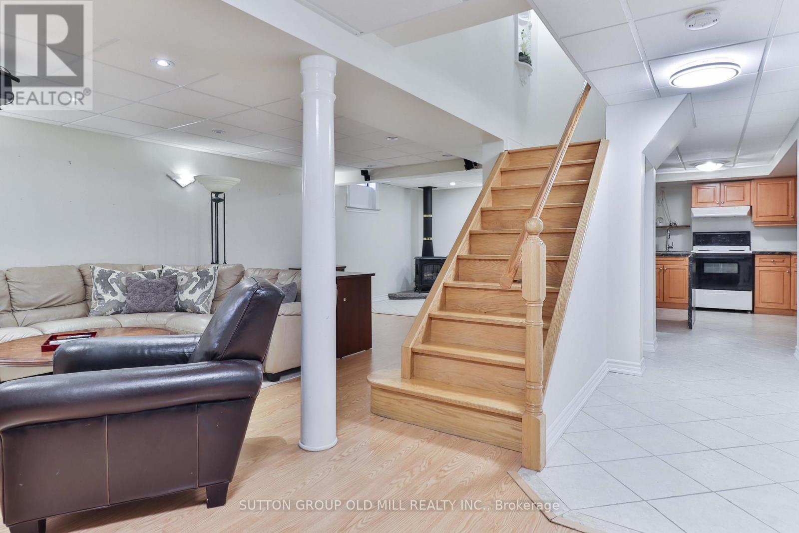 6835 Forest Park Drive, Mississauga, Ontario  L5N 6X5 - Photo 24 - W13617610
