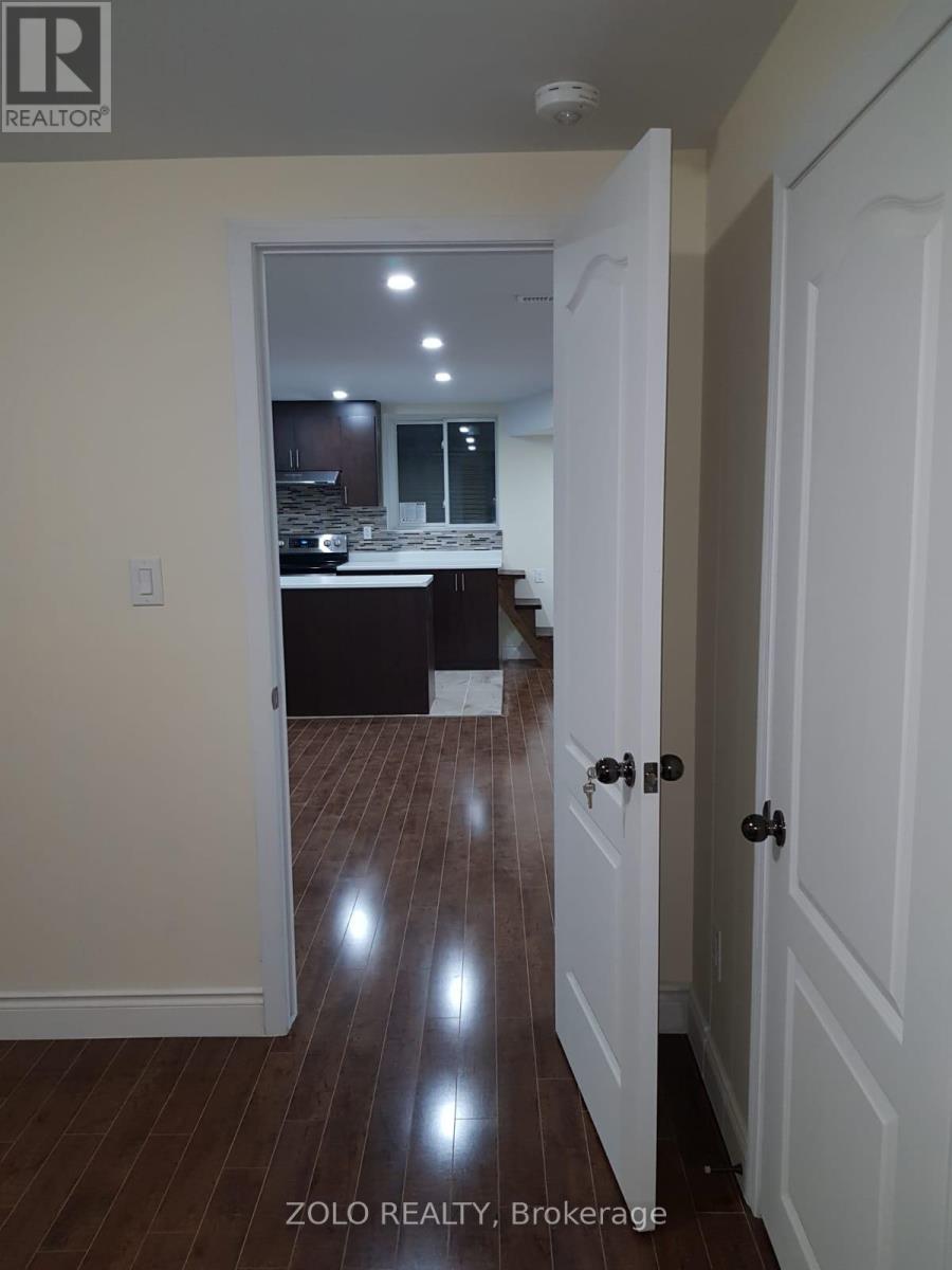 33 Hoxton Road, Brampton, Ontario  L7A 4L5 - Photo 10 - W13617642