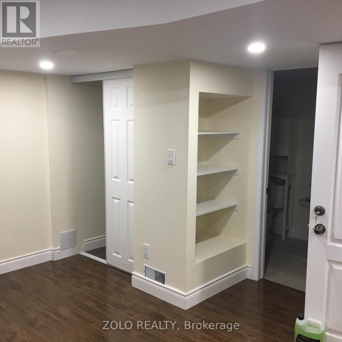 33 Hoxton Road, Brampton, Ontario  L7A 4L5 - Photo 16 - W13617642