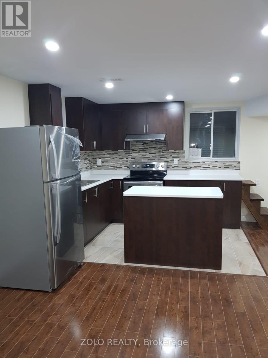 33 Hoxton Road, Brampton, Ontario  L7A 4L5 - Photo 9 - W13617642