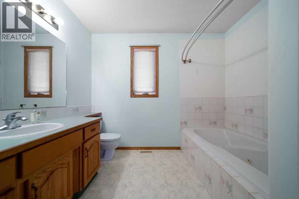 5403 64 Street, Camrose, Alberta  T4V 4L7 - Photo 16 - A2321275