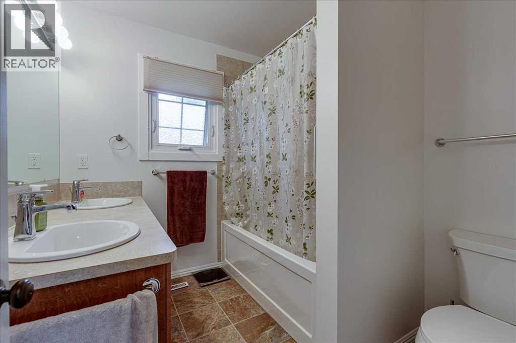 109 Selkirk Boulevard, Red Deer, Alberta  T4N 0G8 - Photo 25 - A2323457