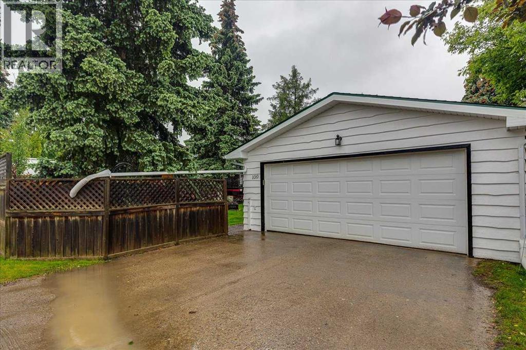 109 Selkirk Boulevard, Red Deer, Alberta  T4N 0G8 - Photo 45 - A2323457