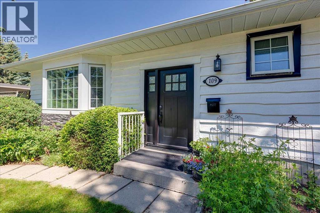 109 Selkirk Boulevard, Red Deer, Alberta  T4N 0G8 - Photo 4 - A2323457