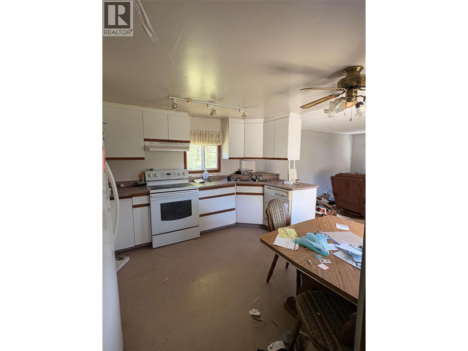 3164 Vavenby Bridge Road, Vavenby, British Columbia  V0E 3A0 - Photo 3 - 10359117