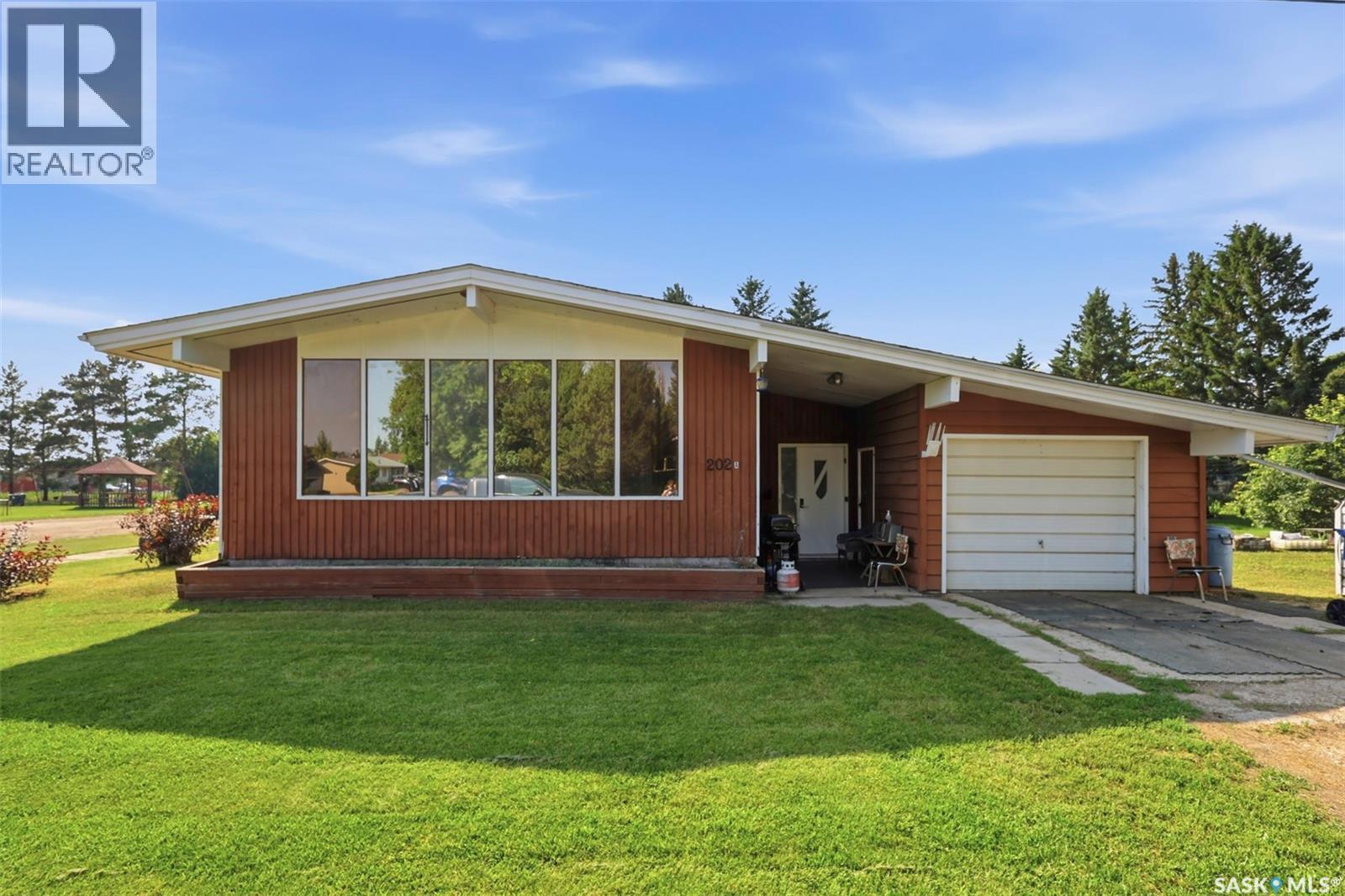 202 Princess Avenue W, Hafford, Saskatchewan  S0J 1A0 - Photo 1 - SK043979