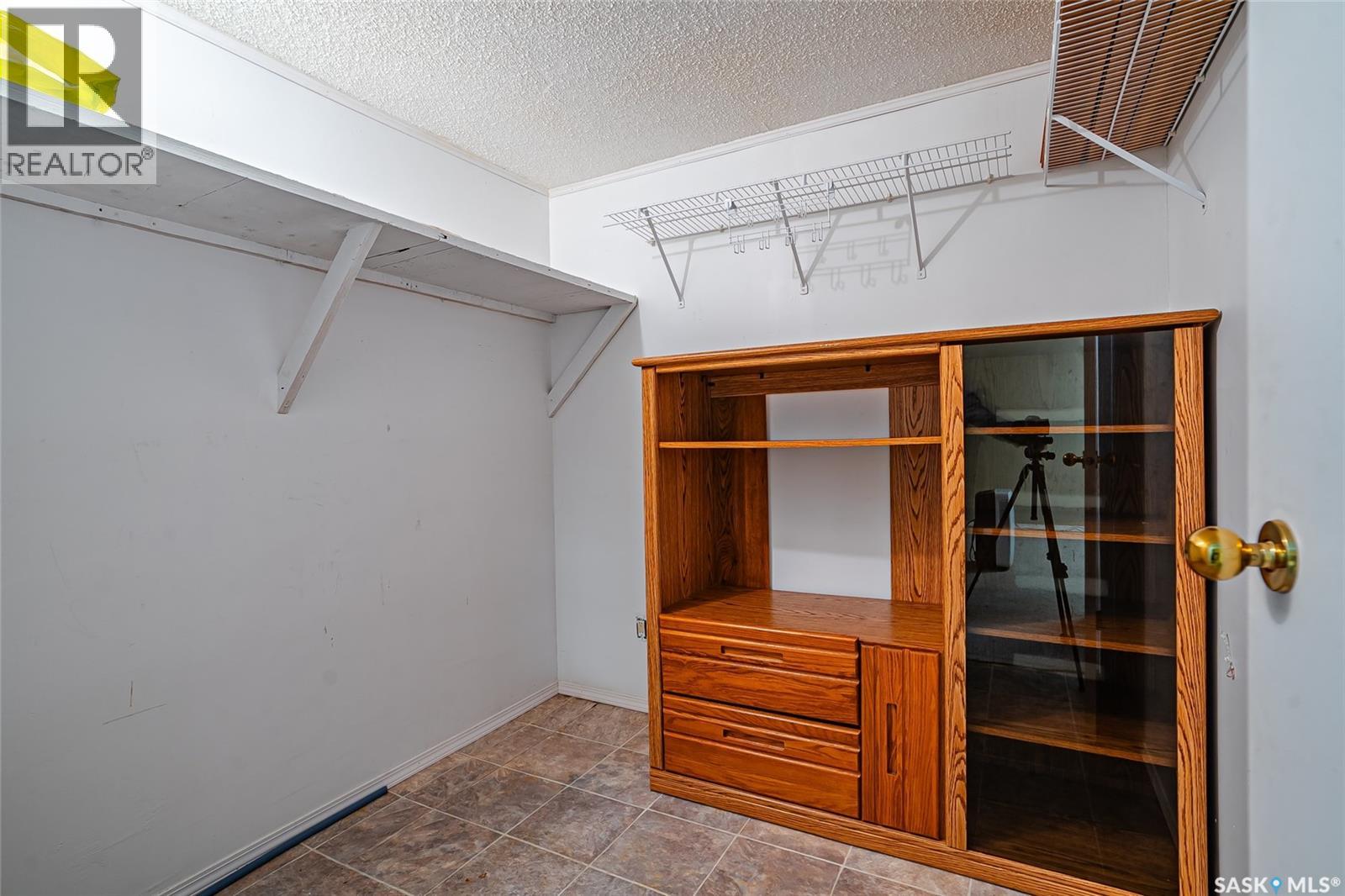 610 Acadia Drive, Saskatoon, Saskatchewan  S7H 3V9 - Photo 29 - SK043938