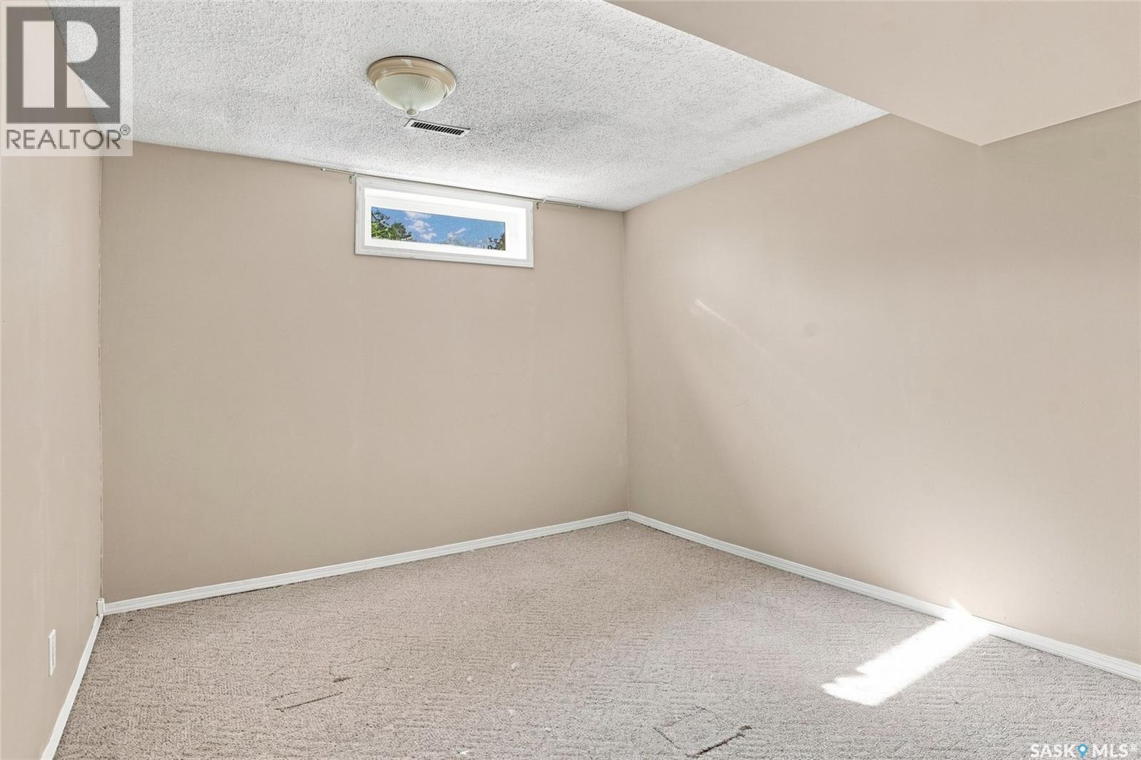 610 Acadia Drive, Saskatoon, Saskatchewan  S7H 3V9 - Photo 32 - SK043938