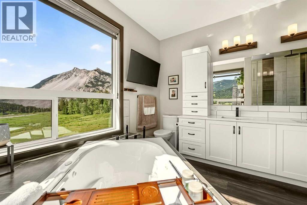 2616 Valley Ridge Drive, Frank, Alberta  T0K 0E0 - Photo 39 - A2318901