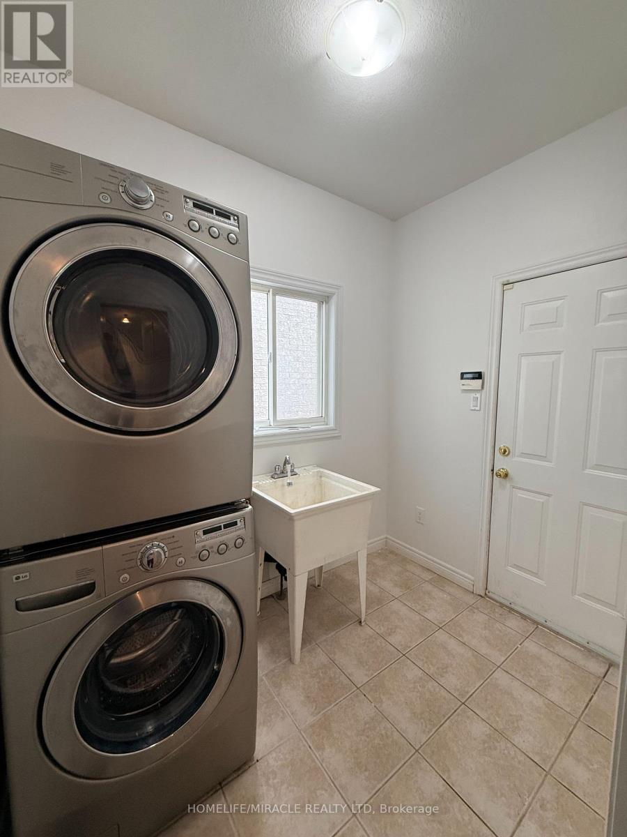 14 Hearthbridge Street, Kitchener, Ontario  N2R 1L5 - Photo 14 - X13615144