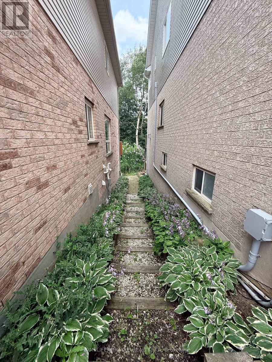 14 Hearthbridge Street, Kitchener, Ontario  N2R 1L5 - Photo 38 - X13615144