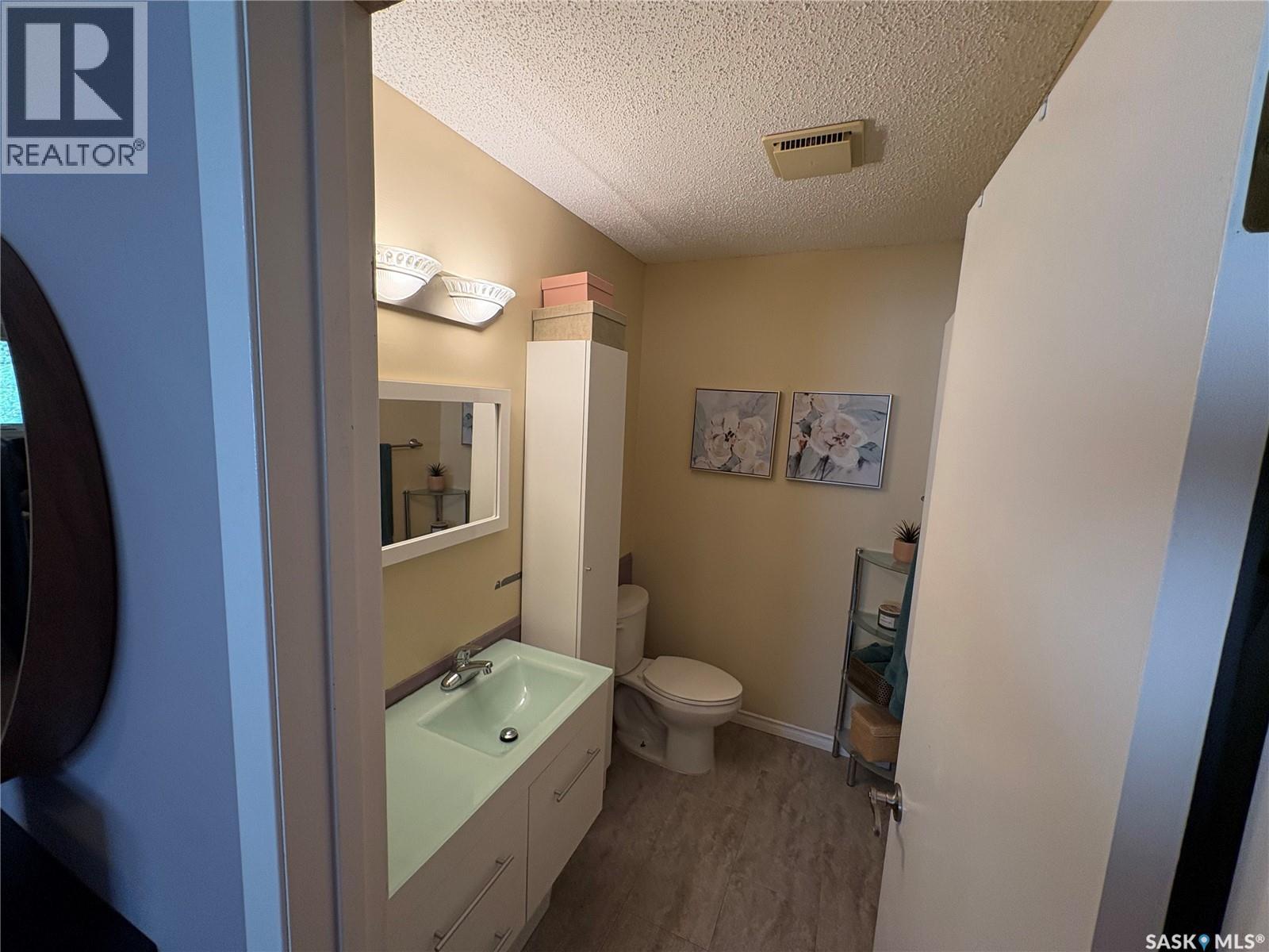 7202 Lawrence Drive, Regina, Saskatchewan  S4X 3X7 - Photo 22 - SK043832