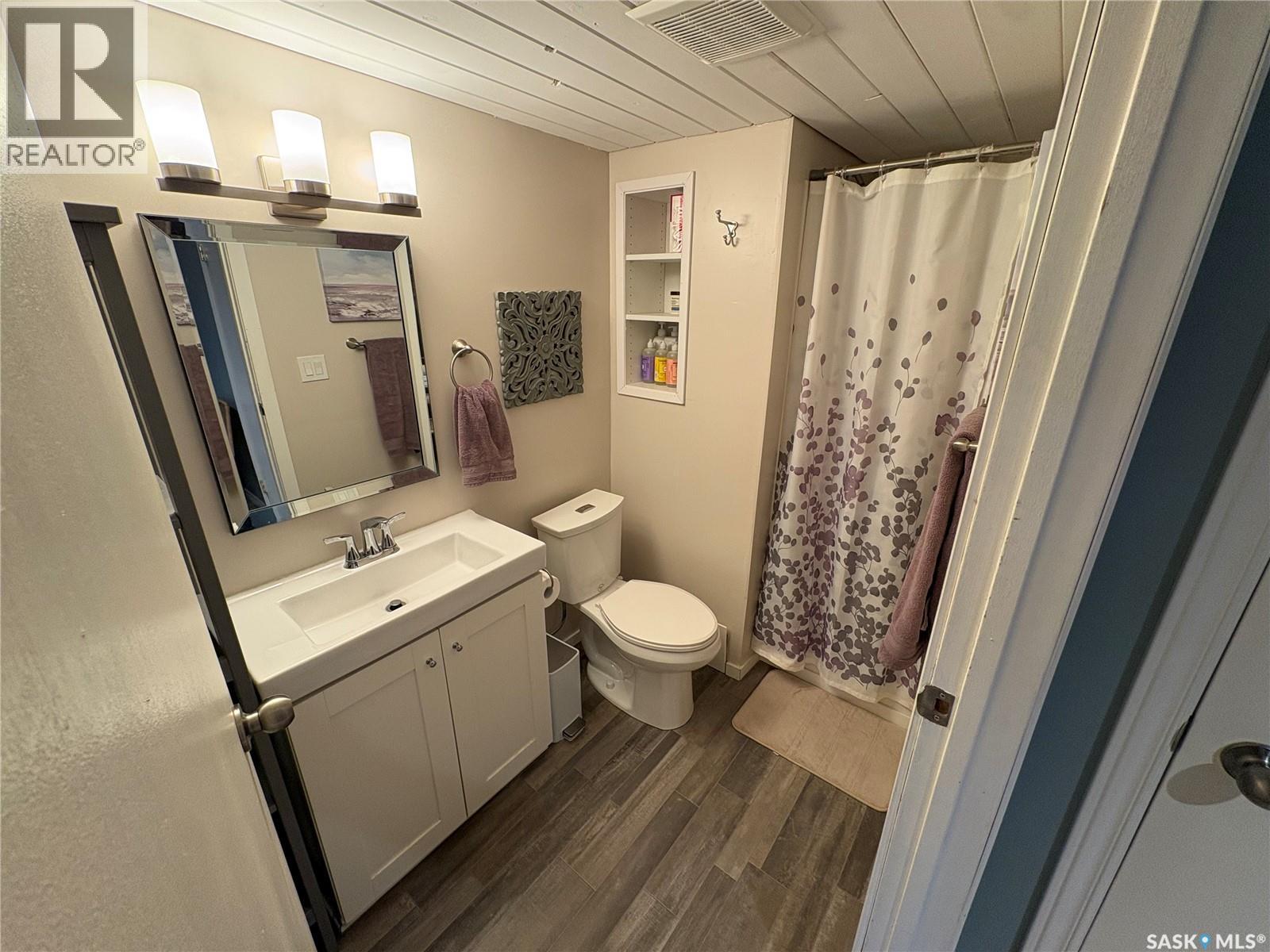 7202 Lawrence Drive, Regina, Saskatchewan  S4X 3X7 - Photo 33 - SK043832
