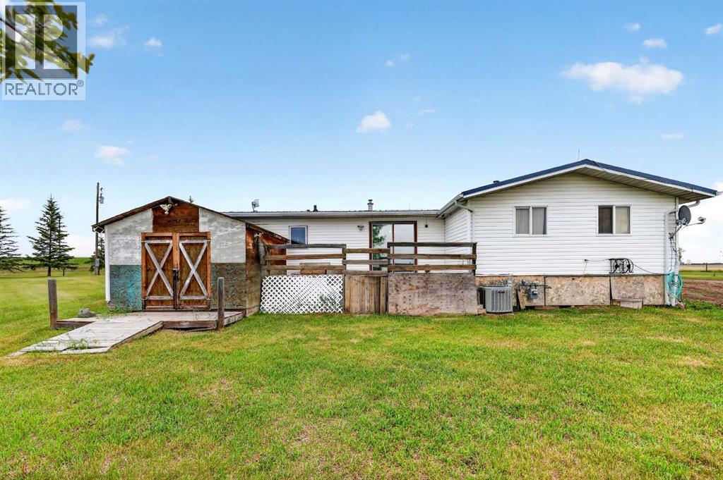 242041 Township Road 262, Rural Wheatland County, Alberta  T1P 0L6 - Photo 8 - A2318470
