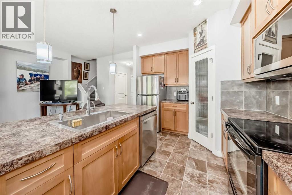 206, 413 River Avenue, Cochrane, Alberta  T4C 0N9 - Photo 4 - A2321591