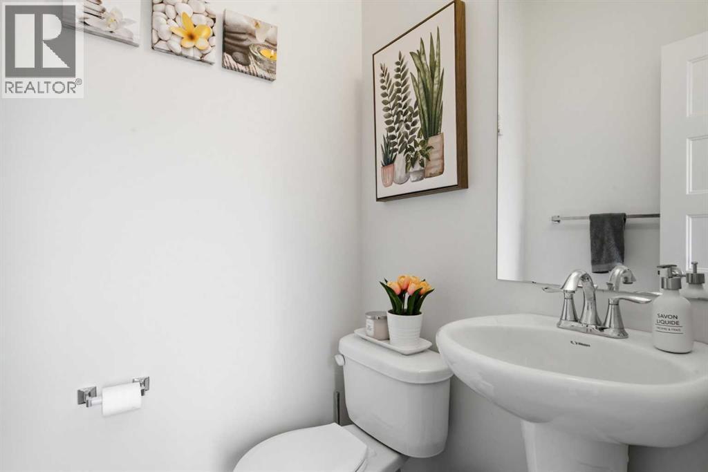 224 Savanna Road, Calgary, Alberta  T3N 1B4 - Photo 19 - A2323732