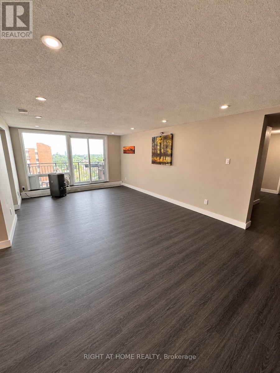 1205 - 1465 Baseline Road S, Ottawa, Ontario  K2C 3L9 - Photo 2 - X13617896