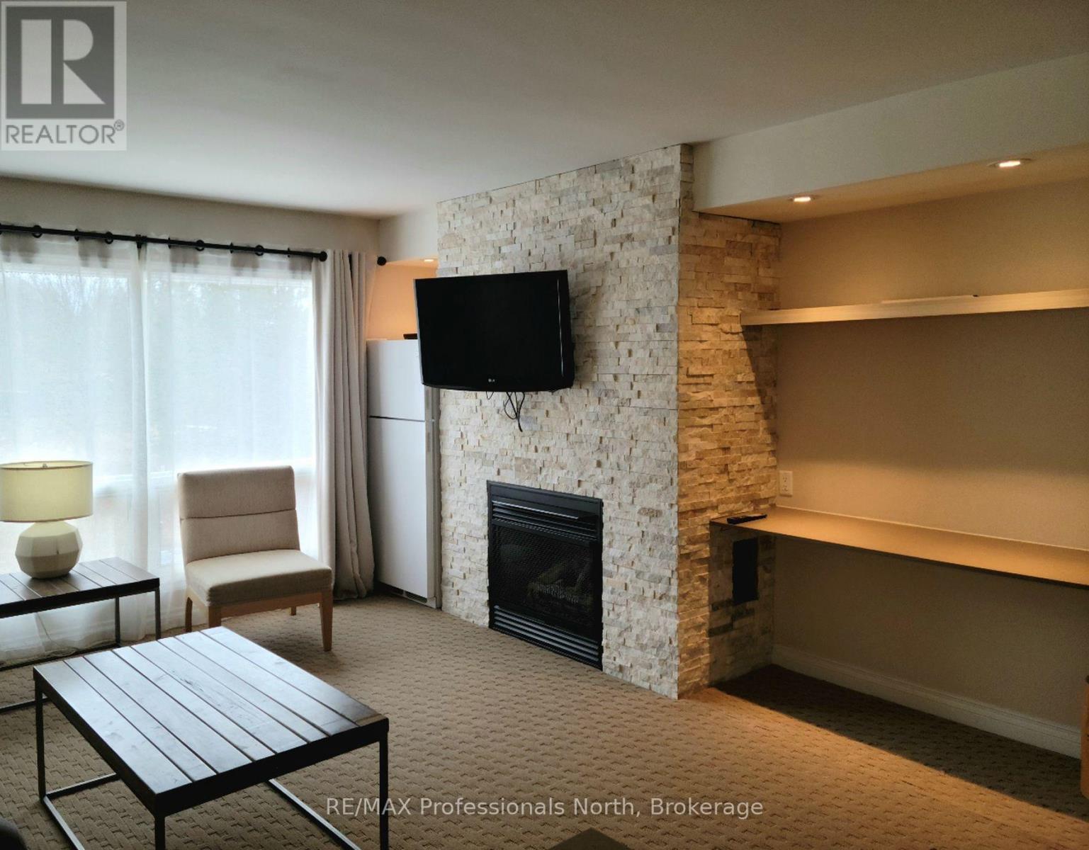 55-301 - 1235 Deerhurst Drive, Huntsville, Ontario  P1H 2E8 - Photo 2 - X13617708