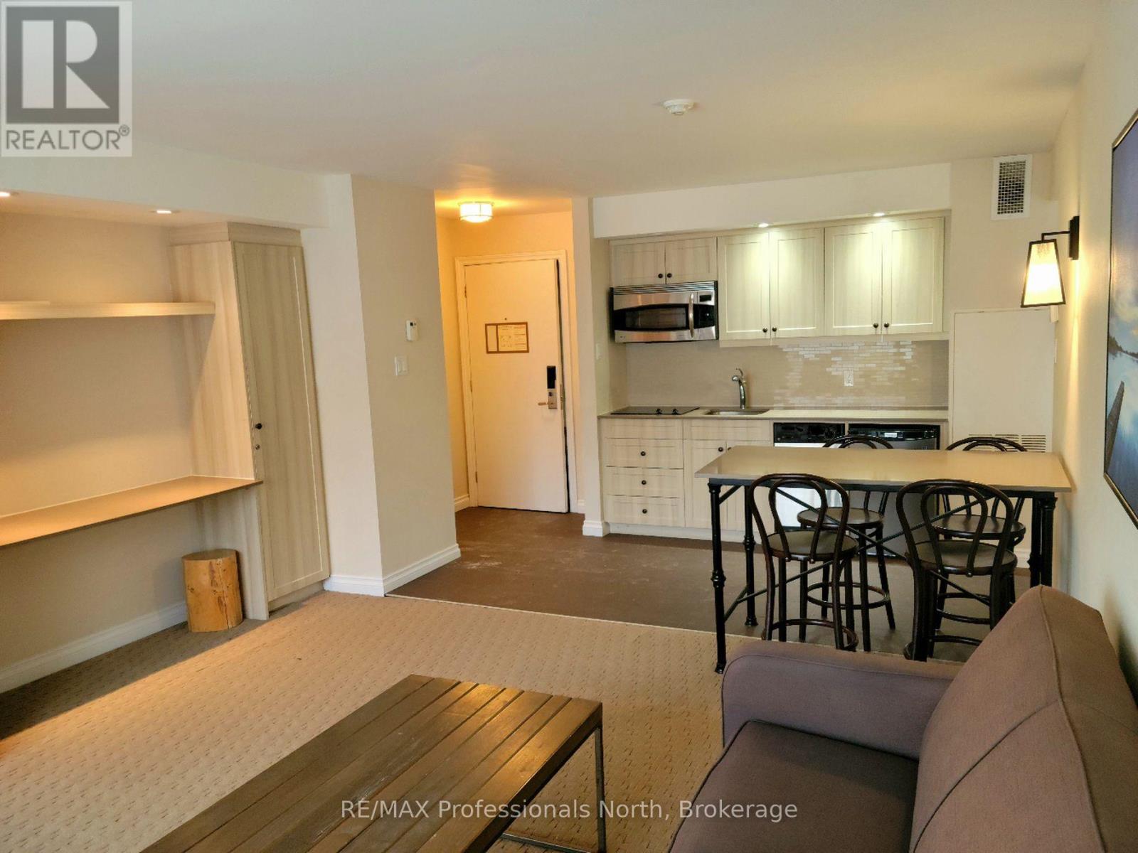 55-301 - 1235 Deerhurst Drive, Huntsville, Ontario  P1H 2E8 - Photo 3 - X13617708