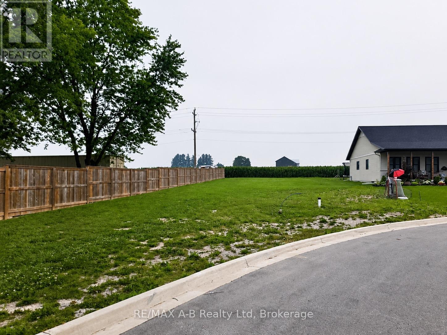11 LINDA DRIVE, Huron East, Ontario
