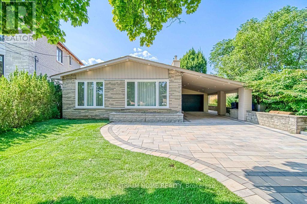 4 Palomino Crescent, Toronto, Ontario  M2K 1W1 - Photo 1 - C13617752
