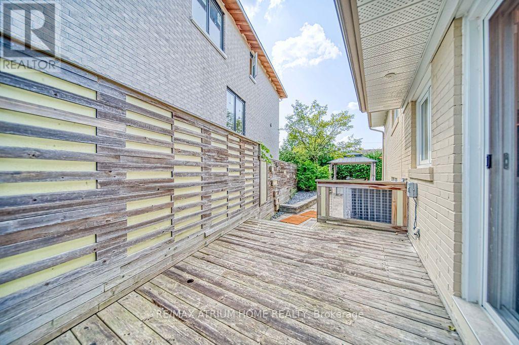 4 Palomino Crescent, Toronto, Ontario  M2K 1W1 - Photo 22 - C13617752