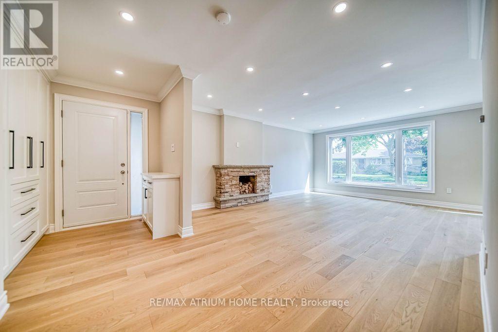 4 Palomino Crescent, Toronto, Ontario  M2K 1W1 - Photo 3 - C13617752