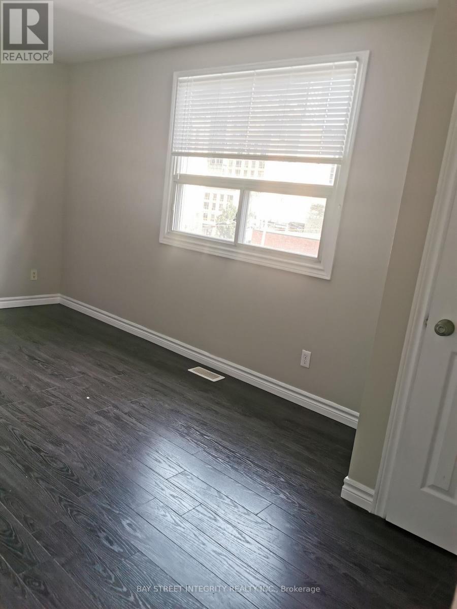 7 D'arcy Street, Toronto, Ontario  M5T 1J8 - Photo 3 - C13617828
