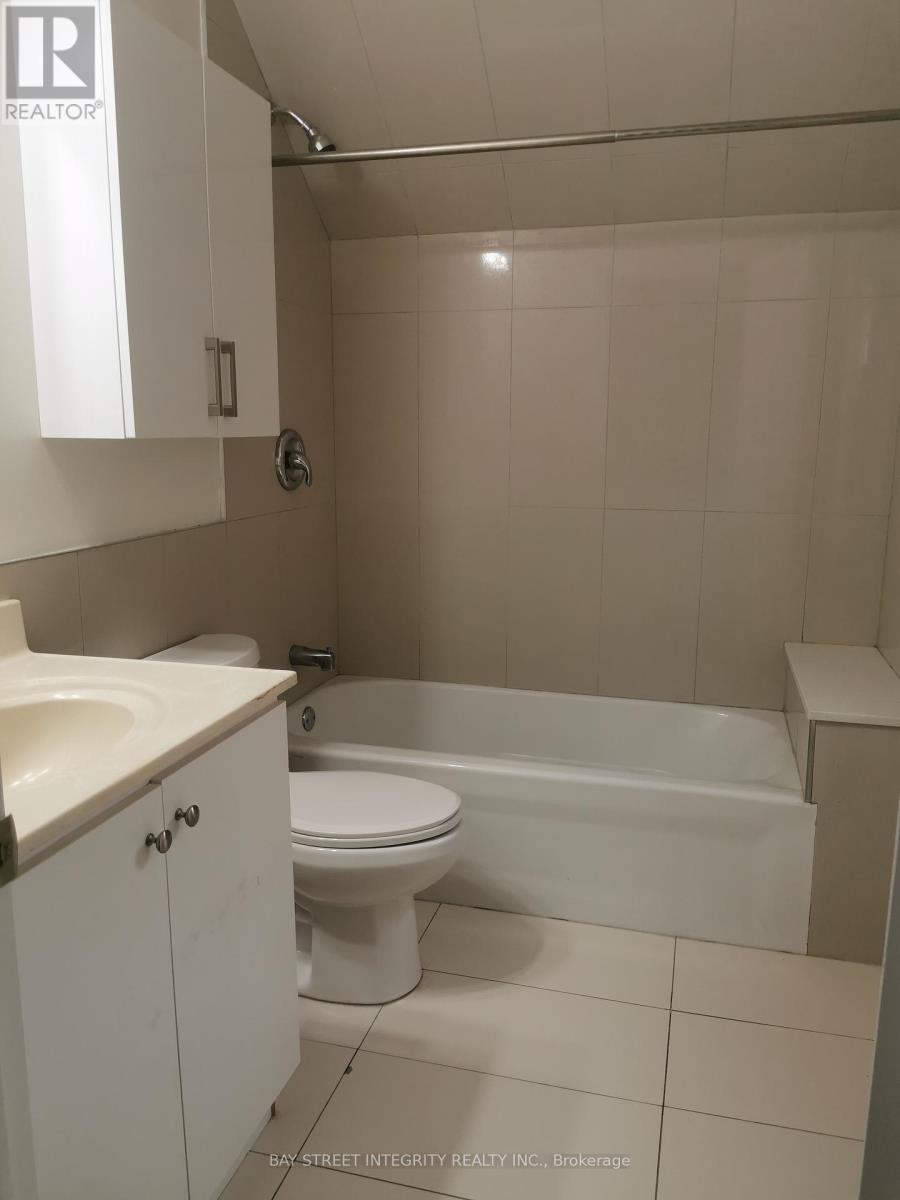 7 D'arcy Street, Toronto, Ontario  M5T 1J8 - Photo 5 - C13617828