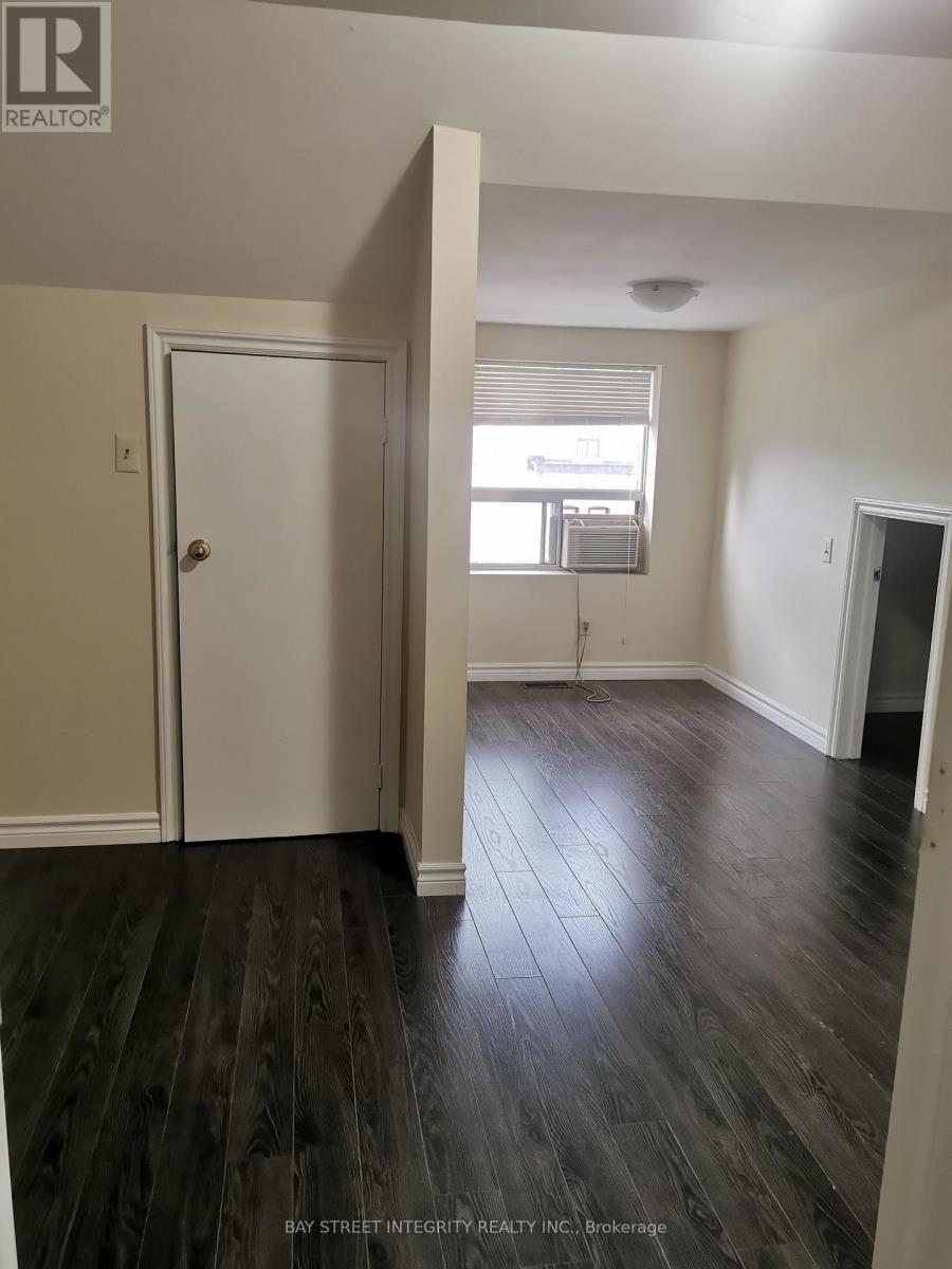 7 D'arcy Street, Toronto, Ontario  M5T 1J8 - Photo 6 - C13617828