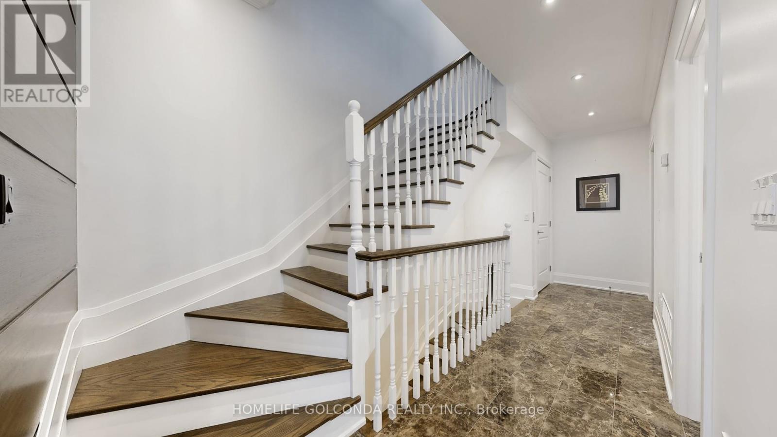 2466b Bayview Avenue, Toronto, Ontario  M2L 1A7 - Photo 27 - C13617908