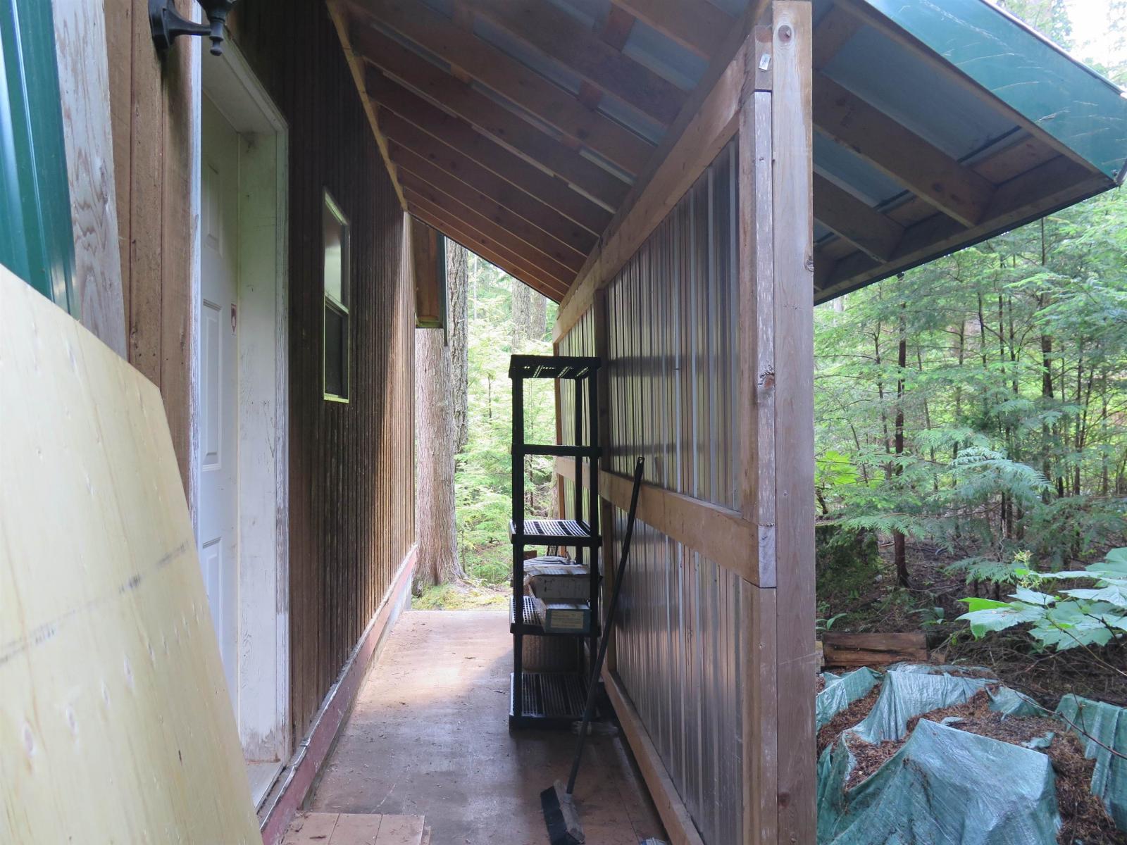 15011 Root Roundabout Road, Sunshine Valley, Sunshine Valley, British Columbia  V0X 1L5 - Photo 14 - R3150441