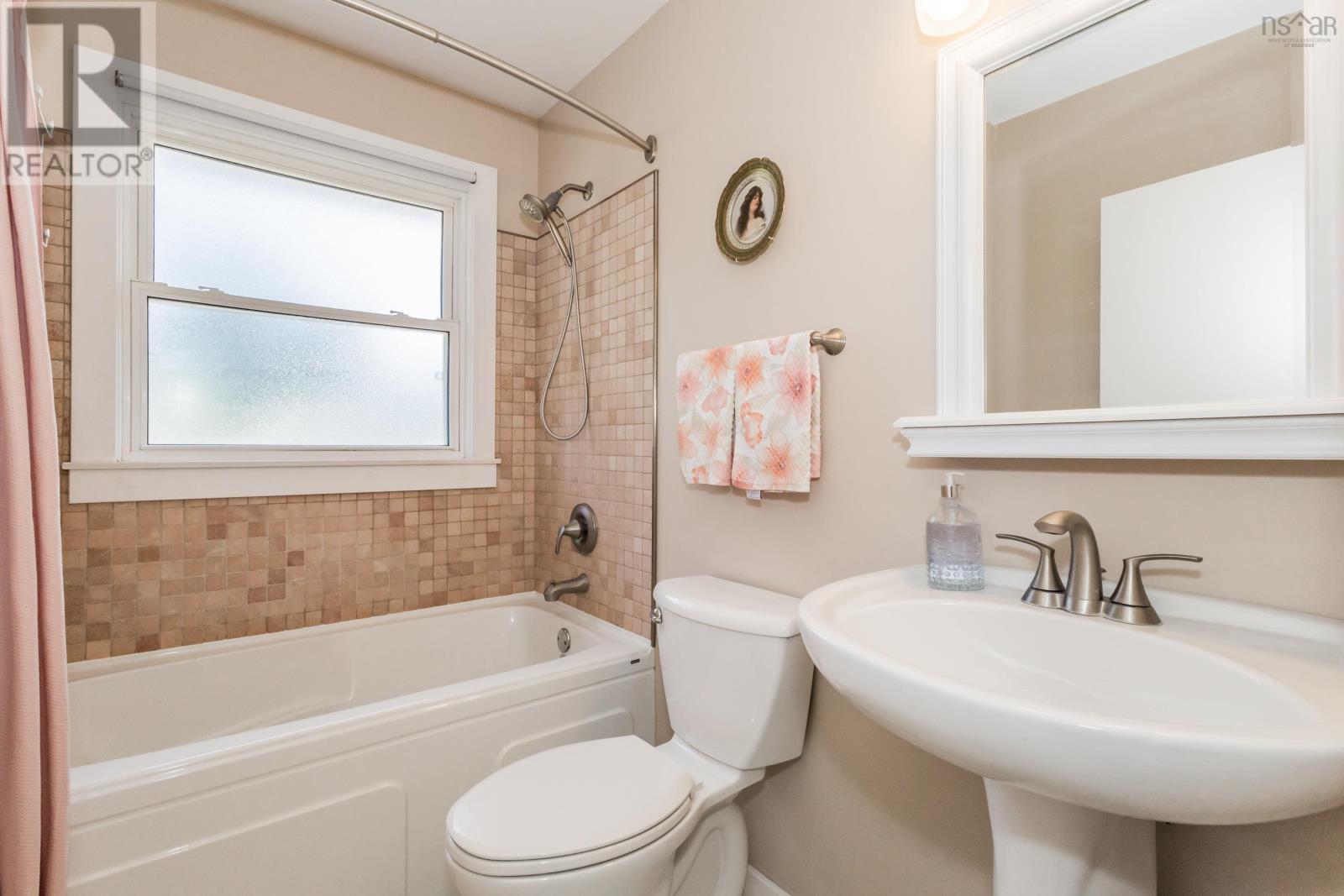 15 James Street, Kentville, Nova Scotia  B4N 2A1 - Photo 22 - 202618540
