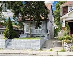 8 HARRIS AVENUE, Toronto, Ontario