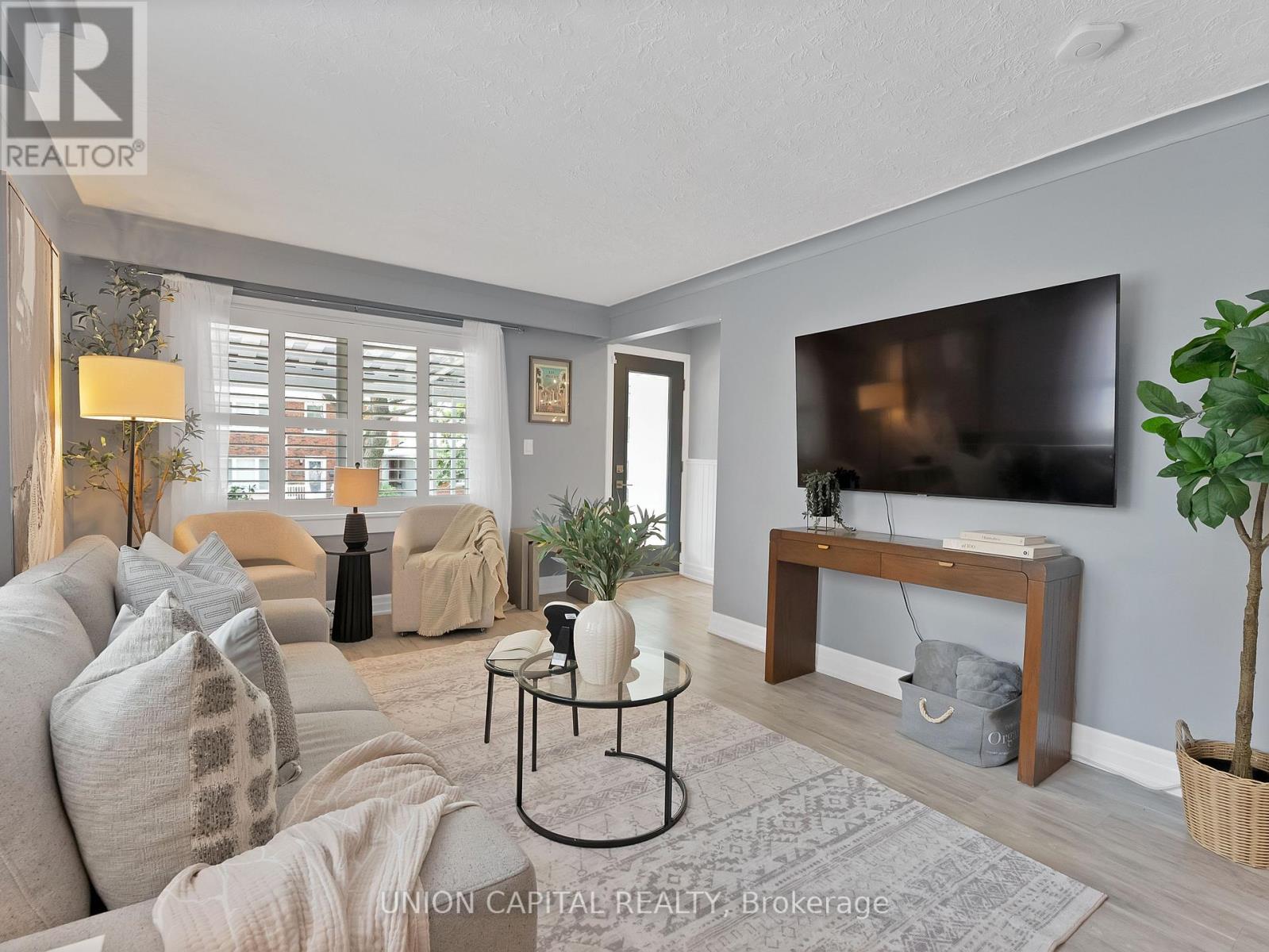 81 Maybourne Avenue, Toronto, Ontario  M1L 2W3 - Photo 7 - E13617840